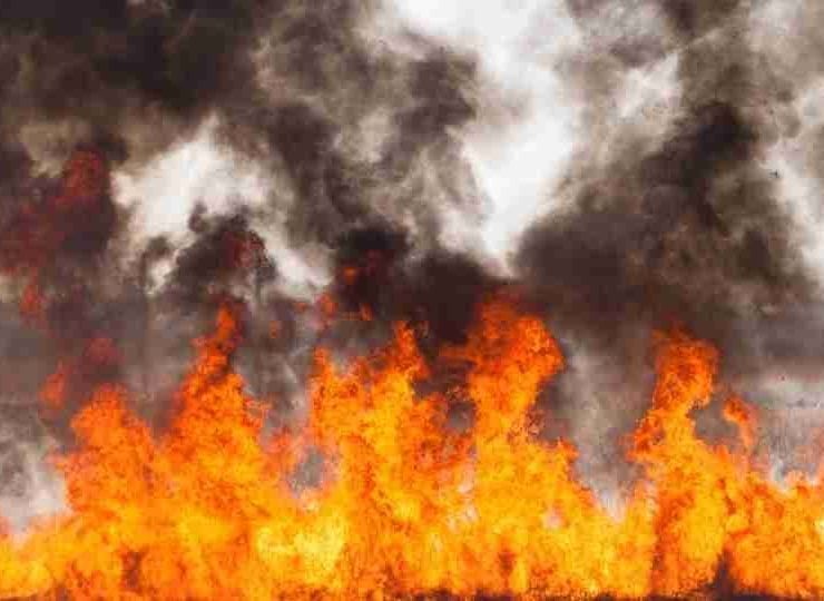 Dreaming of Fire - 50 Scenarios and Their Meanings