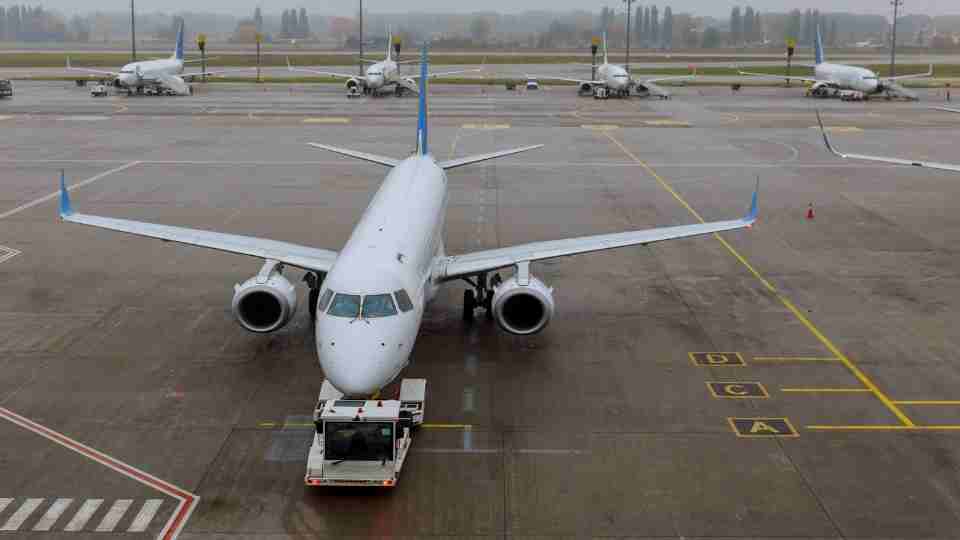 Dream of Airport : Fasten Your Seat Belt For New Beginnings