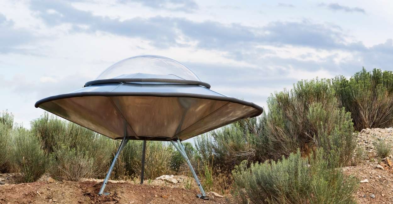 UFO In Dream - 46 Plots and Their Interpretations