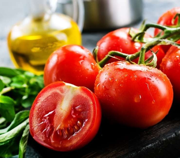 Dream of Tomatoes – 80 Types & Their Interpretations