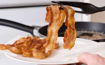 Dream about Bacon - Does It Mean Temptations and Attitudes?