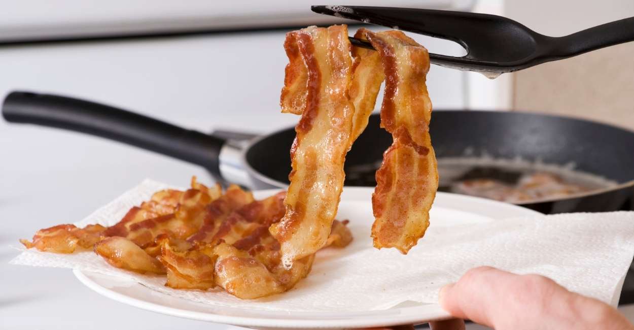 Dream about Bacon - Does It Mean Temptations and Attitudes?