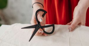 Dream about Scissors – 45 Types & Their Interpretations