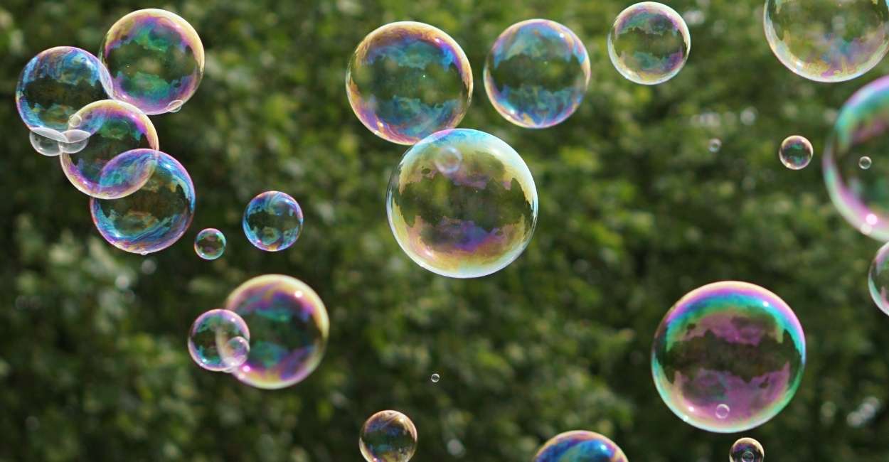 Dream About Bubbles: Get Rid of Unrealistic Goals & Expectations