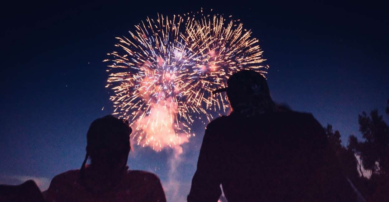 Dream of Fireworks – 30 Types & Their Interpretations