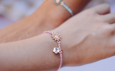 Dream about a Bracelet - Is It a Caution Against Rushing into a Relationship?