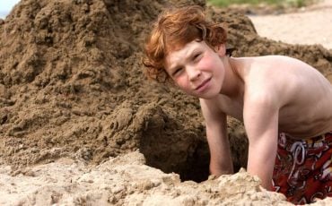 Dream about Digging Holes - Wanna to Hide Treasure Or Dig for Graveyard?