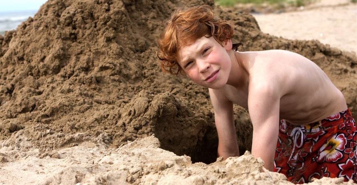 Dream about Digging Holes - 30 Types and Their Interpretations