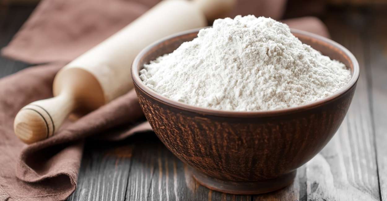 Dream about Flour – 30 Types & Their Interpretations