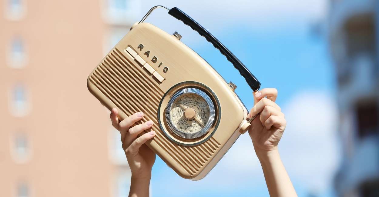 Dream about Radio - Will You Be Reunited with Your Loved Ones?