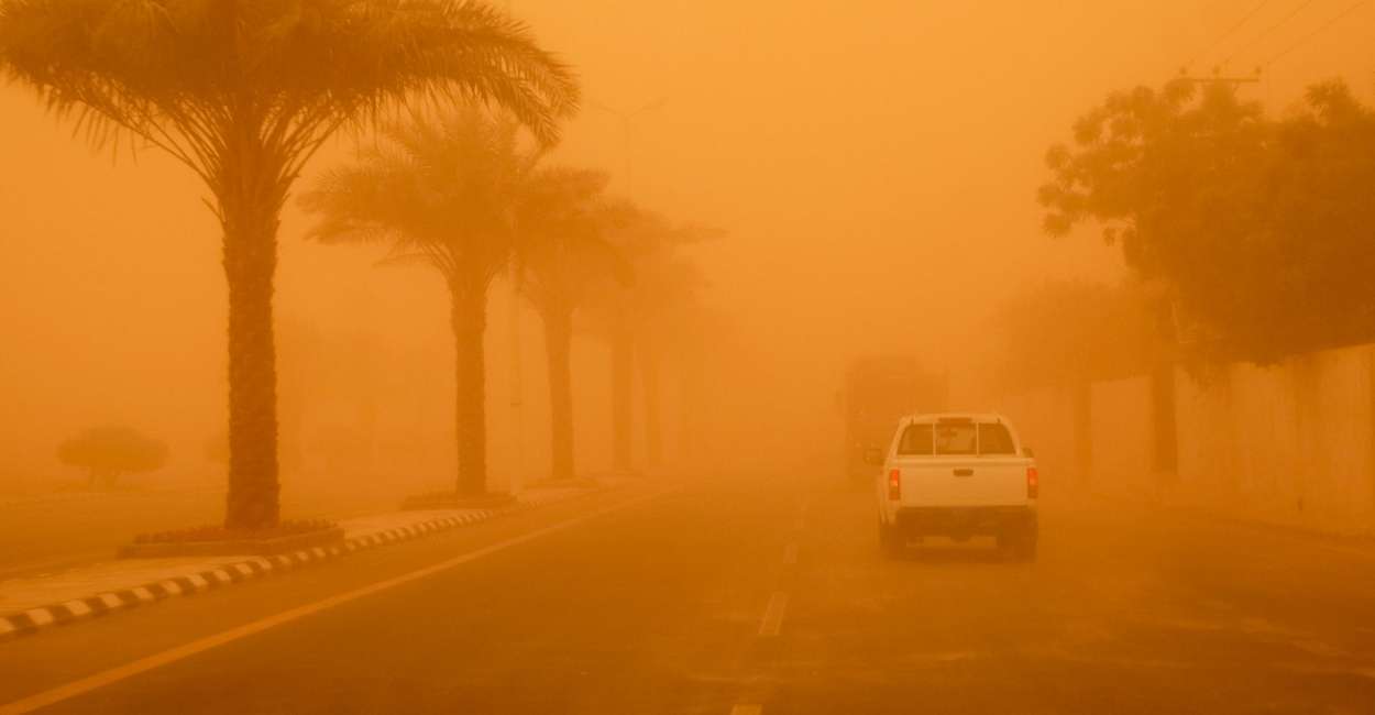 Dream of Sandstorm – Indication of Storm in Your Life?