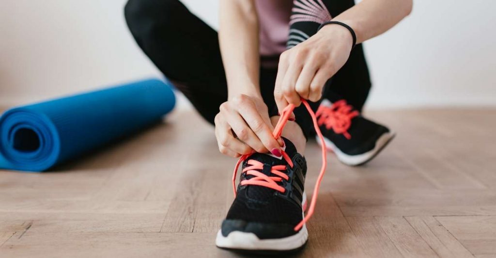 Dream of Tying Shoelaces What Does It Signify About Your Life?