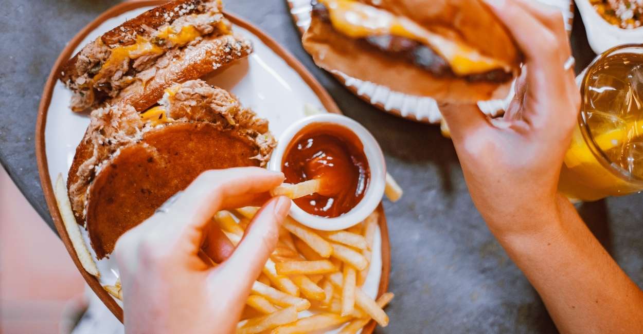 Dream about Fast Food - A Cautious Signal About Your Health
