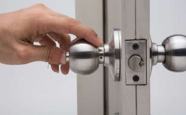 Dream about Missing Door Knob - Unlocking Various Connotations