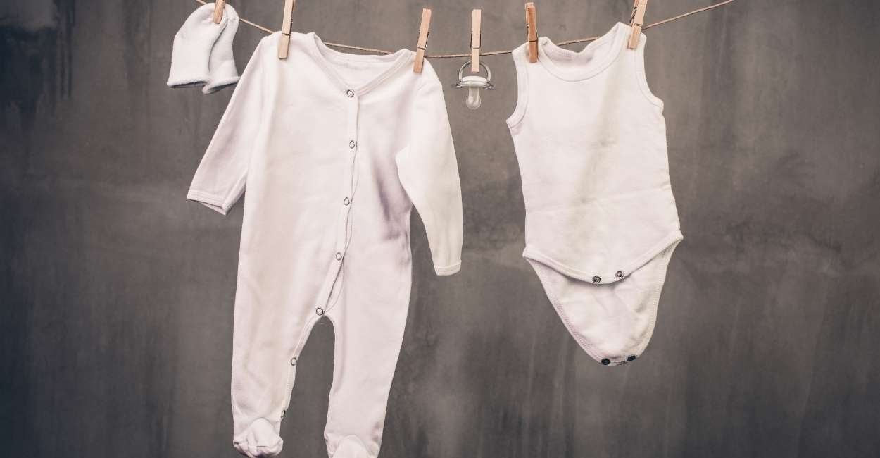 Dream of Baby Clothes - 36 Types and Interpretations