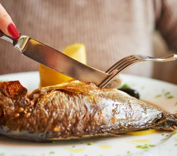 Dream of Eating Fish – 25 Types & Their Interpretations