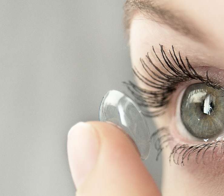 Contact Lenses Dream Meaning – 30+ Types & Their Meanings