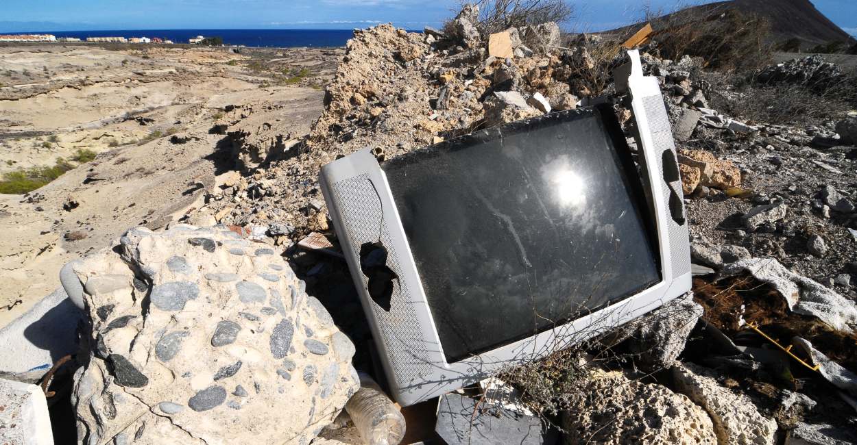 Dream about Broken Television - Does It Convey Your Present Emotional and Mental State?