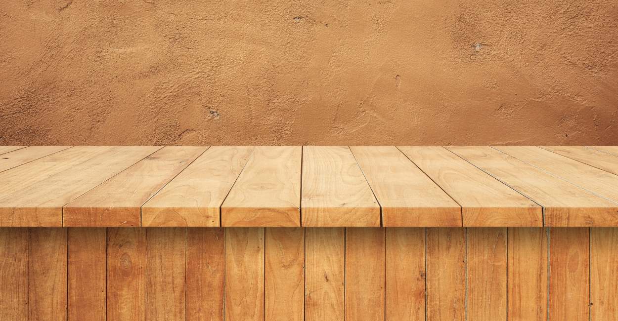 Dream of Wooden Table – 20 Types & Their Interpretations