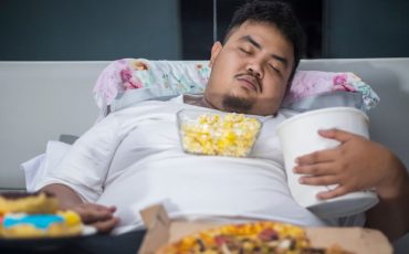 Can Certain Food Before Bedtime Cause Nightmares and Bizarre Dreams - Experts Opinion