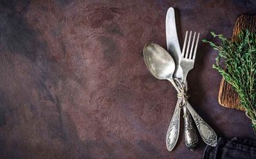 Cutlery Dream Meaning – Does It Serve as a Warning for Potential Obstacles?