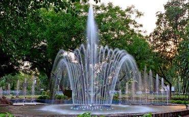 Fountain Dream Meaning – Does It Advise You to Steer Clear of Negative Thoughts?