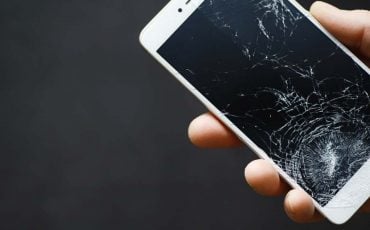 Dream of Broken Phone – You Need to Work on Your Communication Skills!