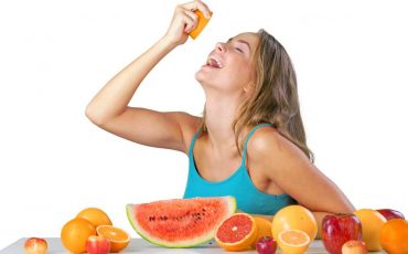Dream of Eating Fruit - Do You Want to Replenish Some Vitamins